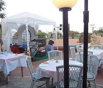 Hotel Tre Lune Вилласимиус