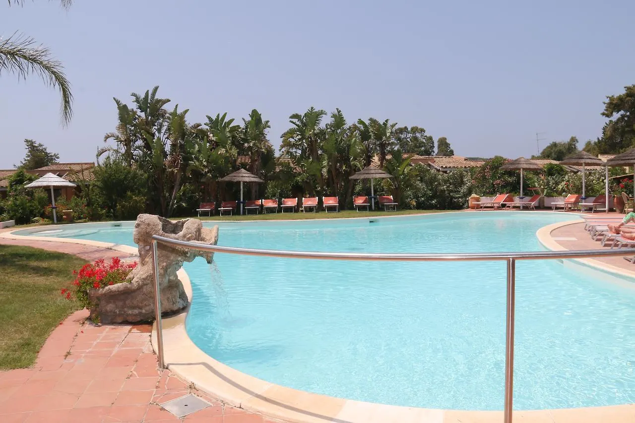 Hotel Tre Lune Villasimius 3*,